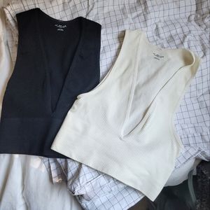2-pack Urban Outfitters seamless tanks